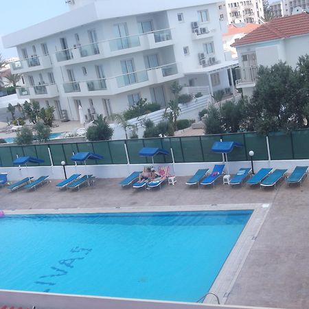 Livas Hotel Apartments Pernera Eksteriør bilde