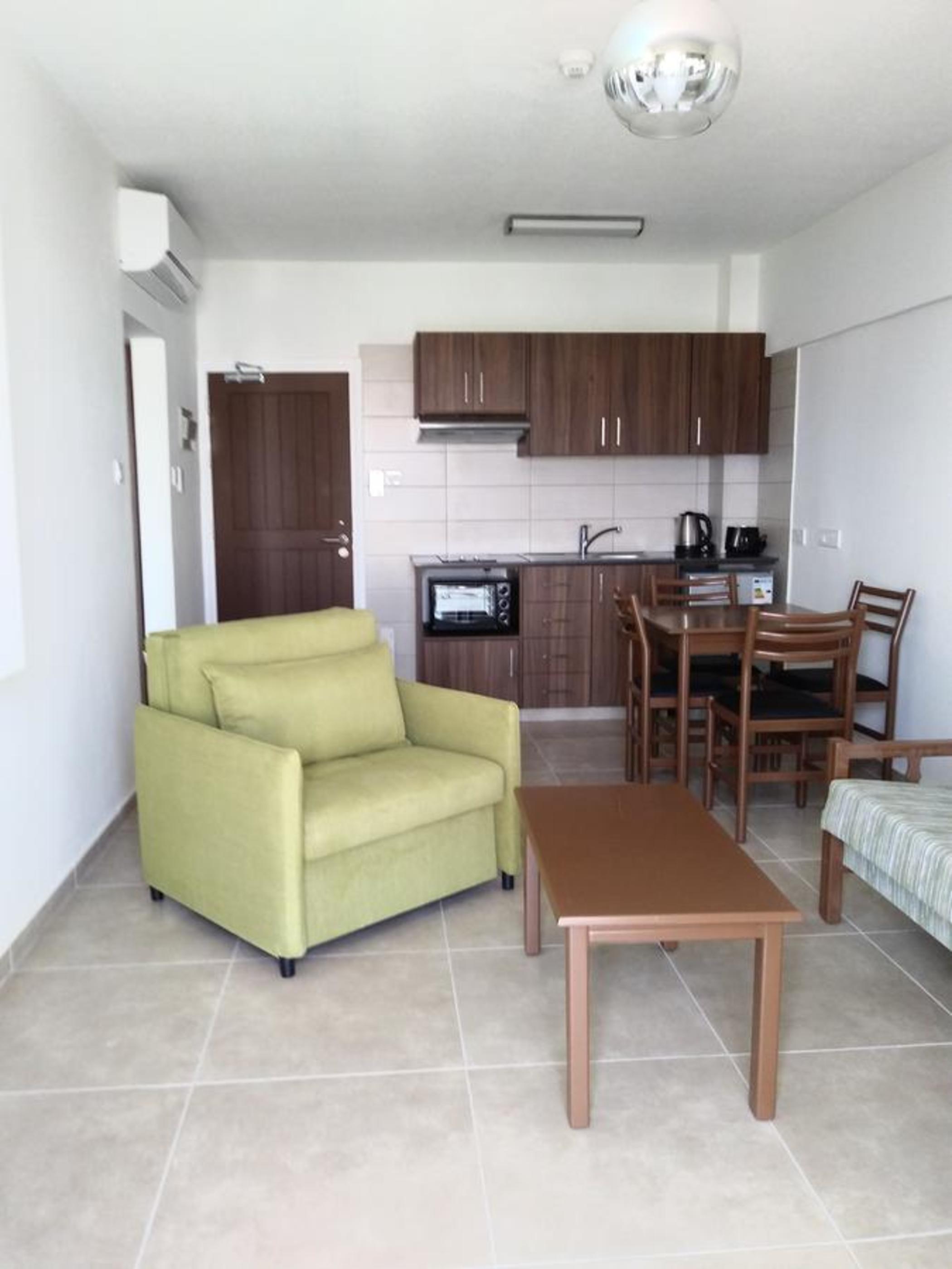 Livas Hotel Apartments Pernera Eksteriør bilde